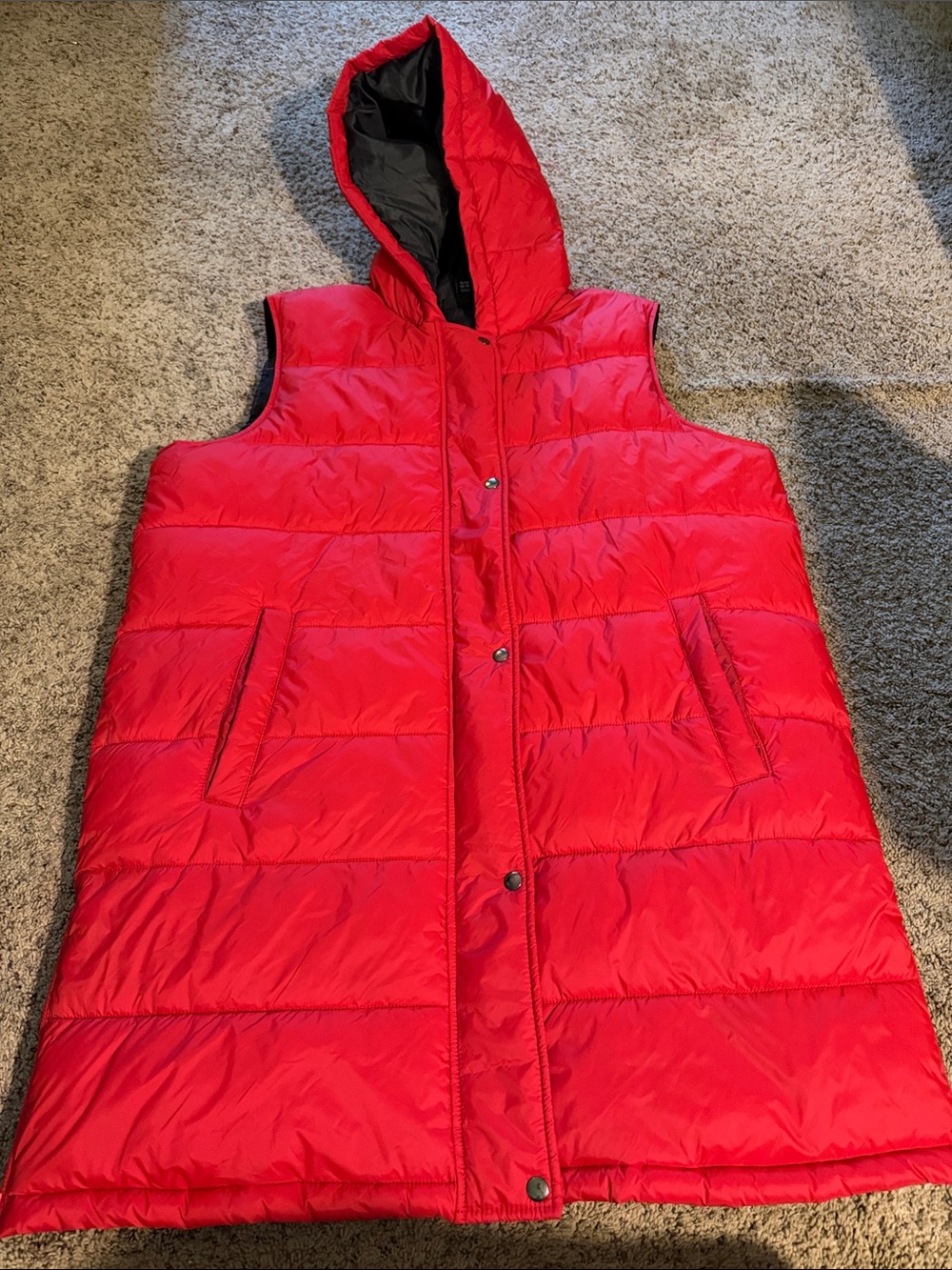 Swiss Tech Red Hooded Puffer Vest